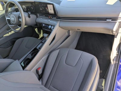 2024 Hyundai Elantra SEL IVT
