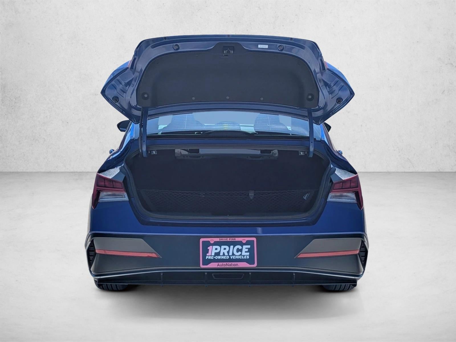 2024 Hyundai Elantra SEL IVT