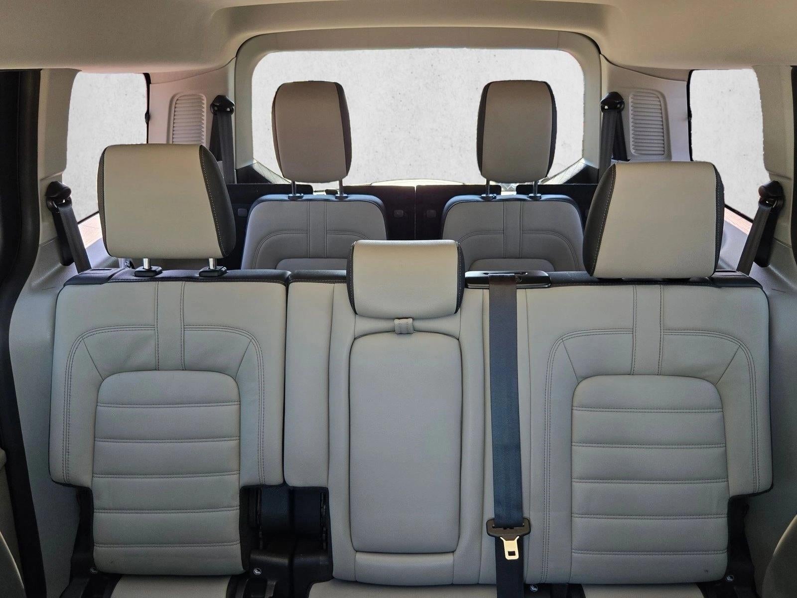 2020 Ford Transit Connect Titanium LWB w/Rear Liftgate