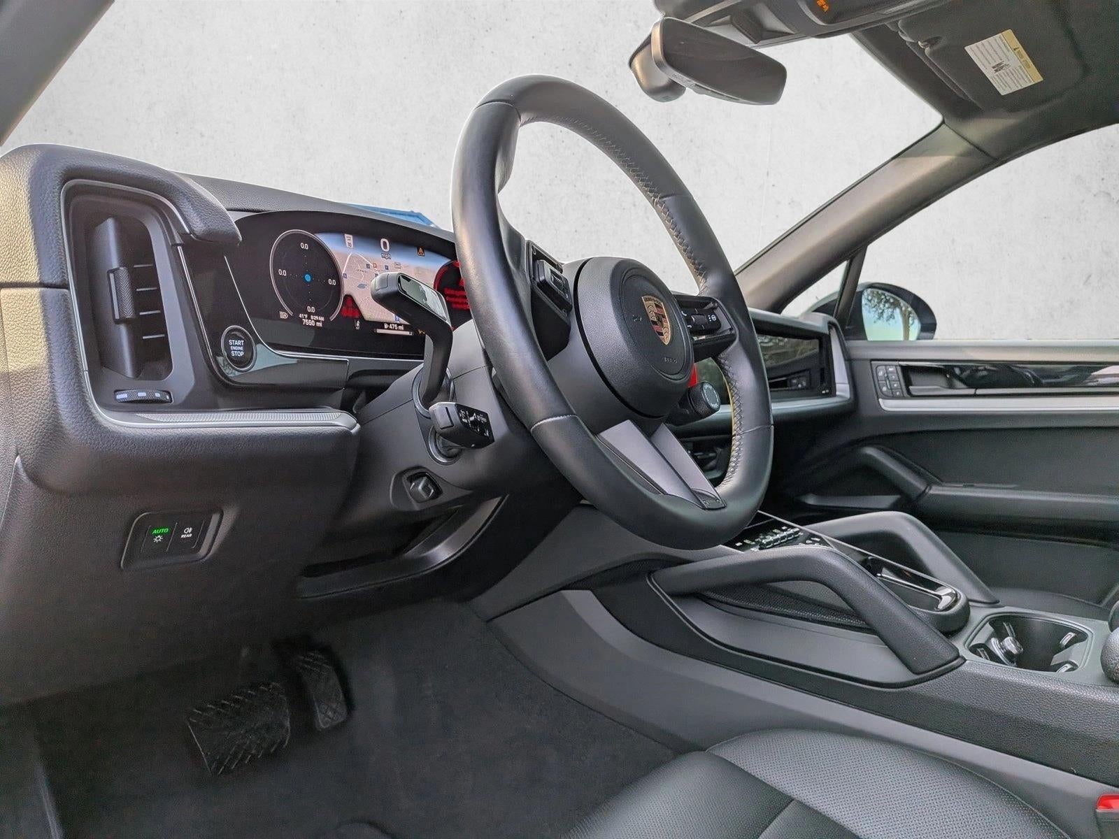 2025 Porsche Cayenne AWD