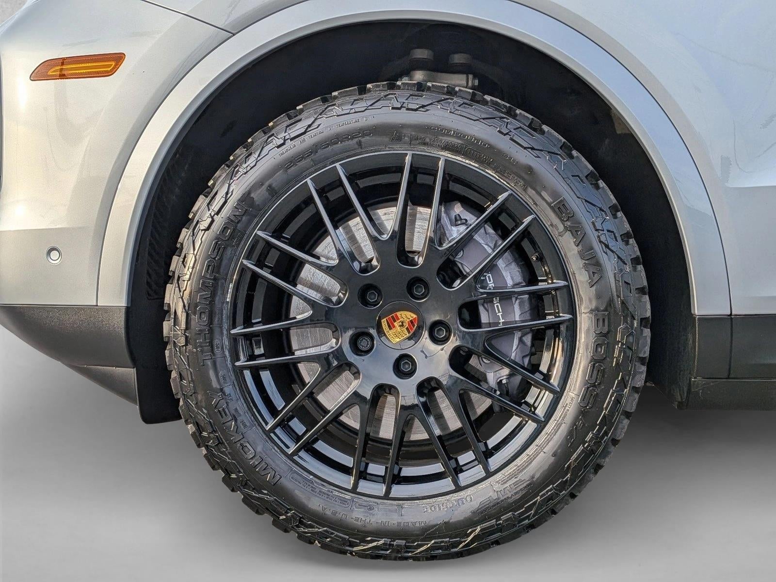 2025 Porsche Cayenne AWD