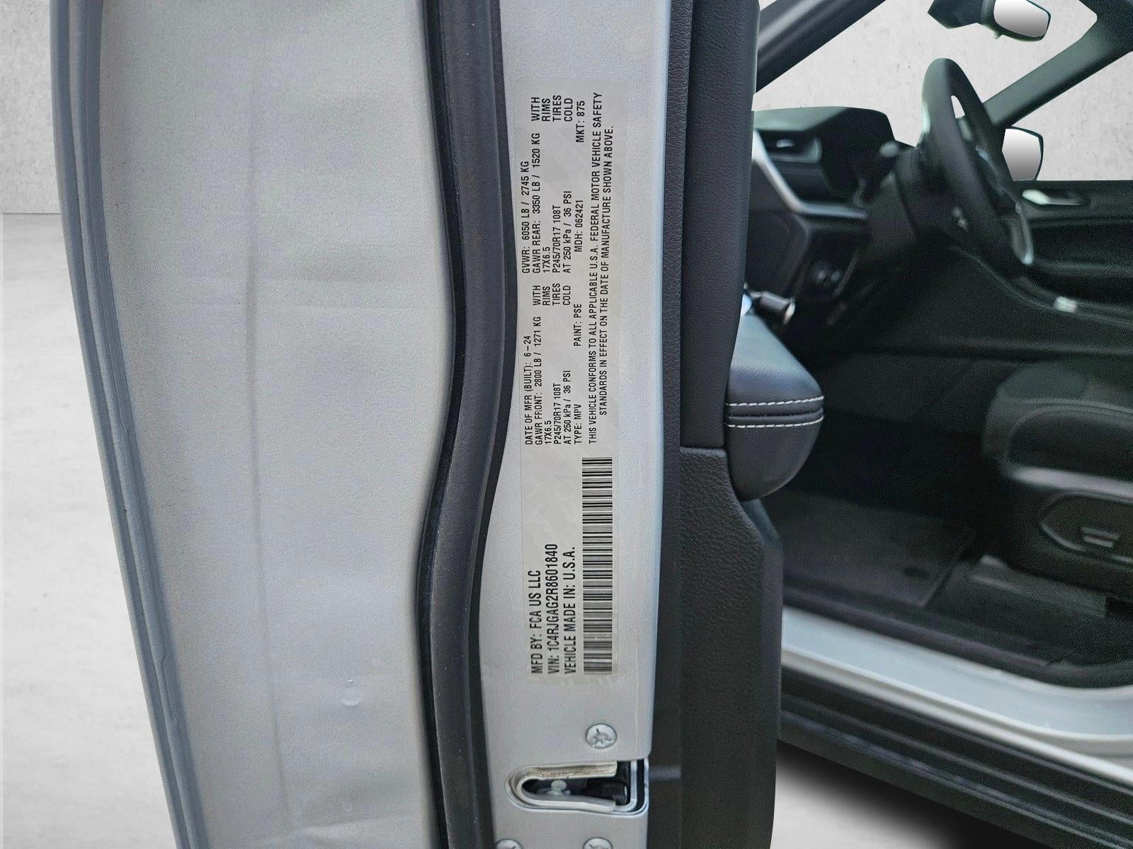 2024 Jeep Grand Cherokee Laredo