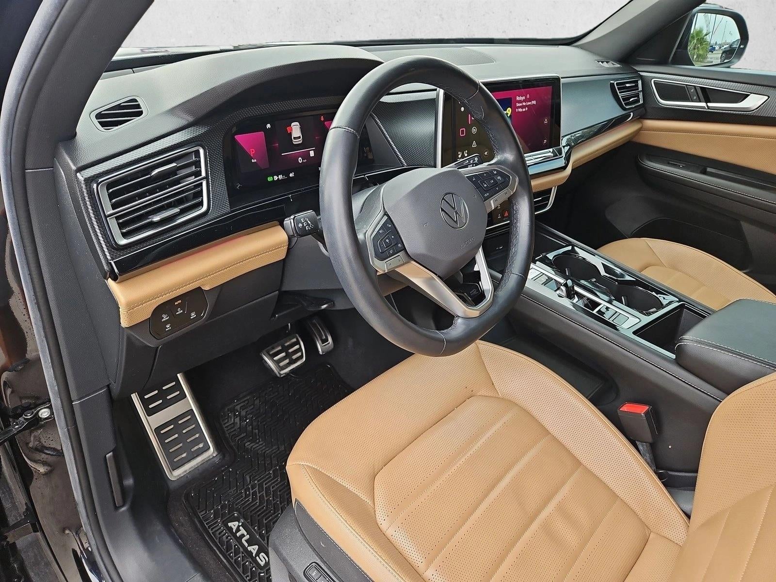 2024 Volkswagen Atlas Cross Sport 2.0T SEL R-Line