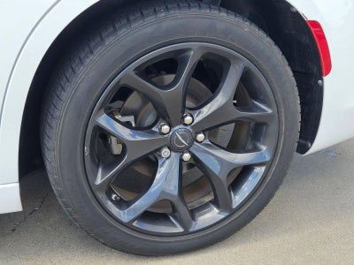 2023 Chrysler 300 Touring