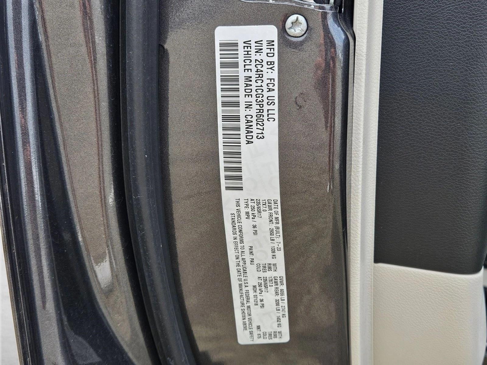 2023 Chrysler Voyager LX