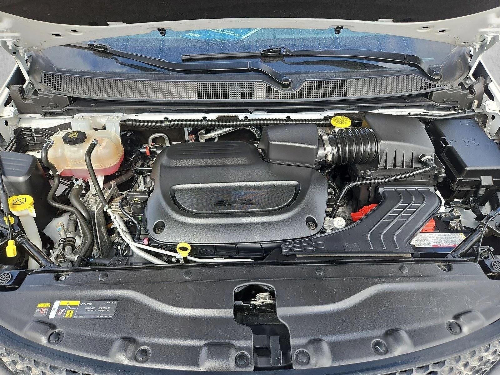 2024 Chrysler Voyager LX