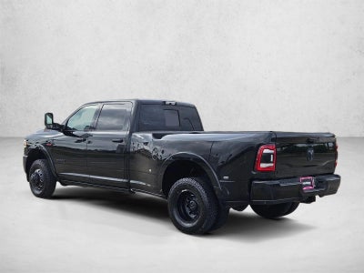 2020 RAM 3500 Laramie Crew Cab 4x4 8' Box