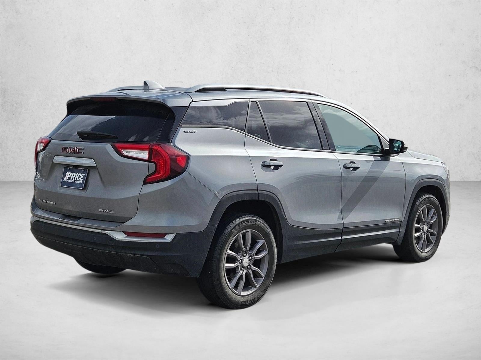 2024 GMC Terrain SLT