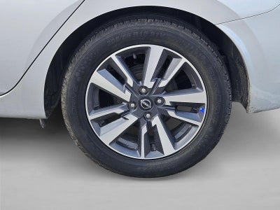 2023 Nissan Versa SV