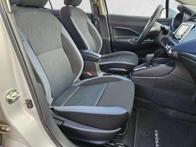 2023 Nissan Versa SV