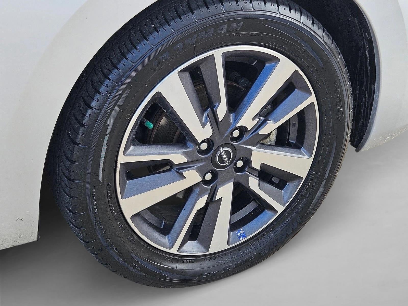 2023 Nissan Versa SV
