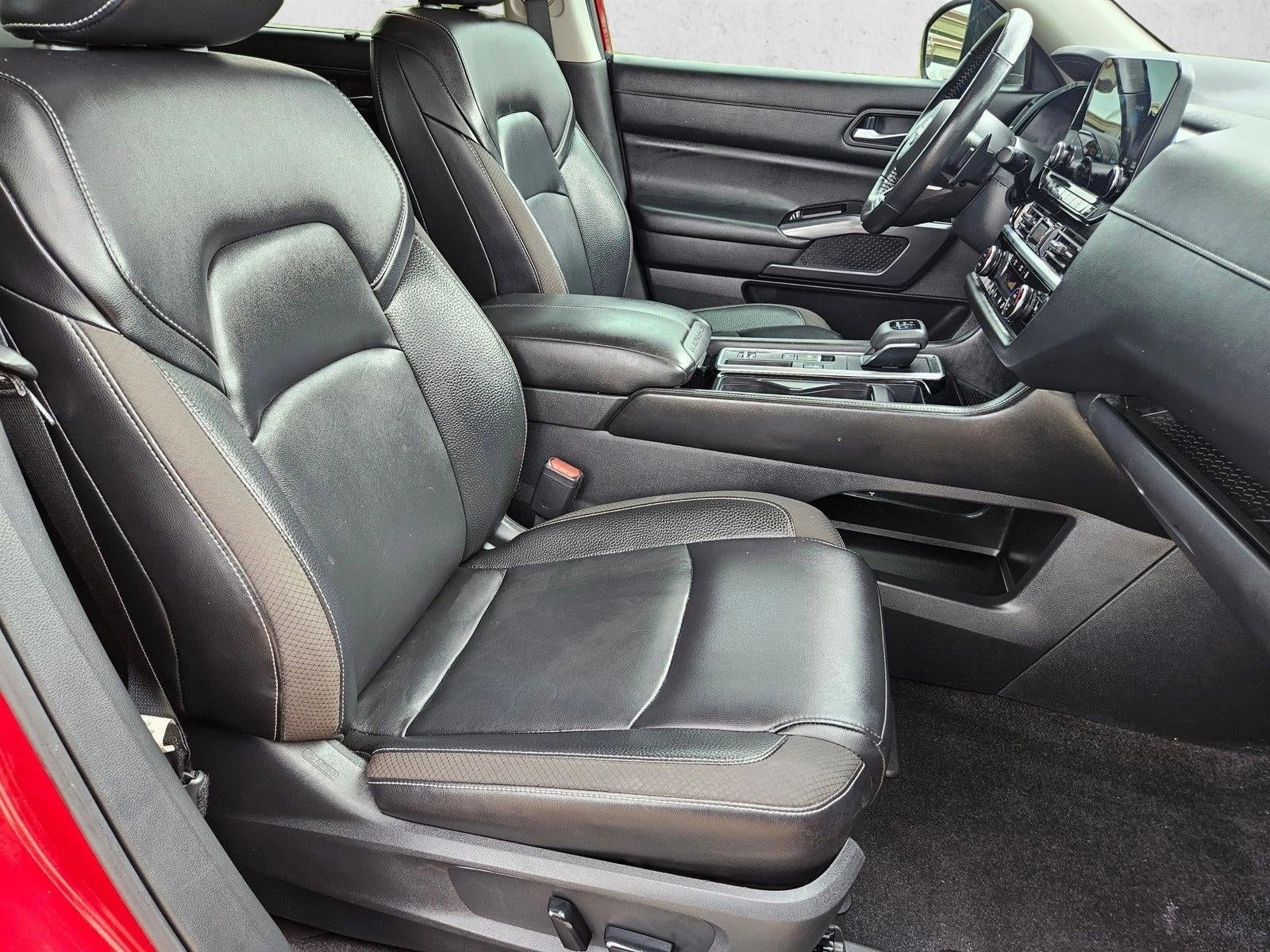 2022 Nissan Pathfinder SL 2WD