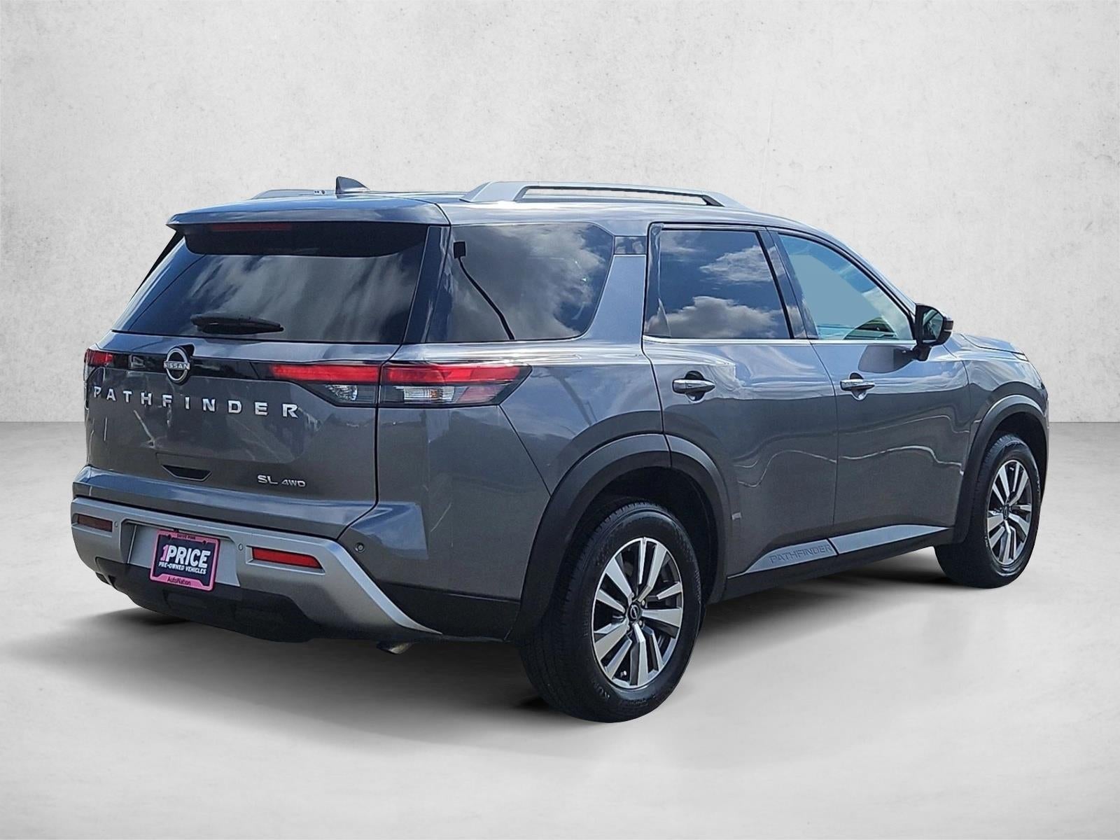 2025 Nissan Pathfinder SL