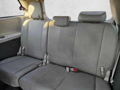 2017 Toyota Sienna XLE Auto Access Seat