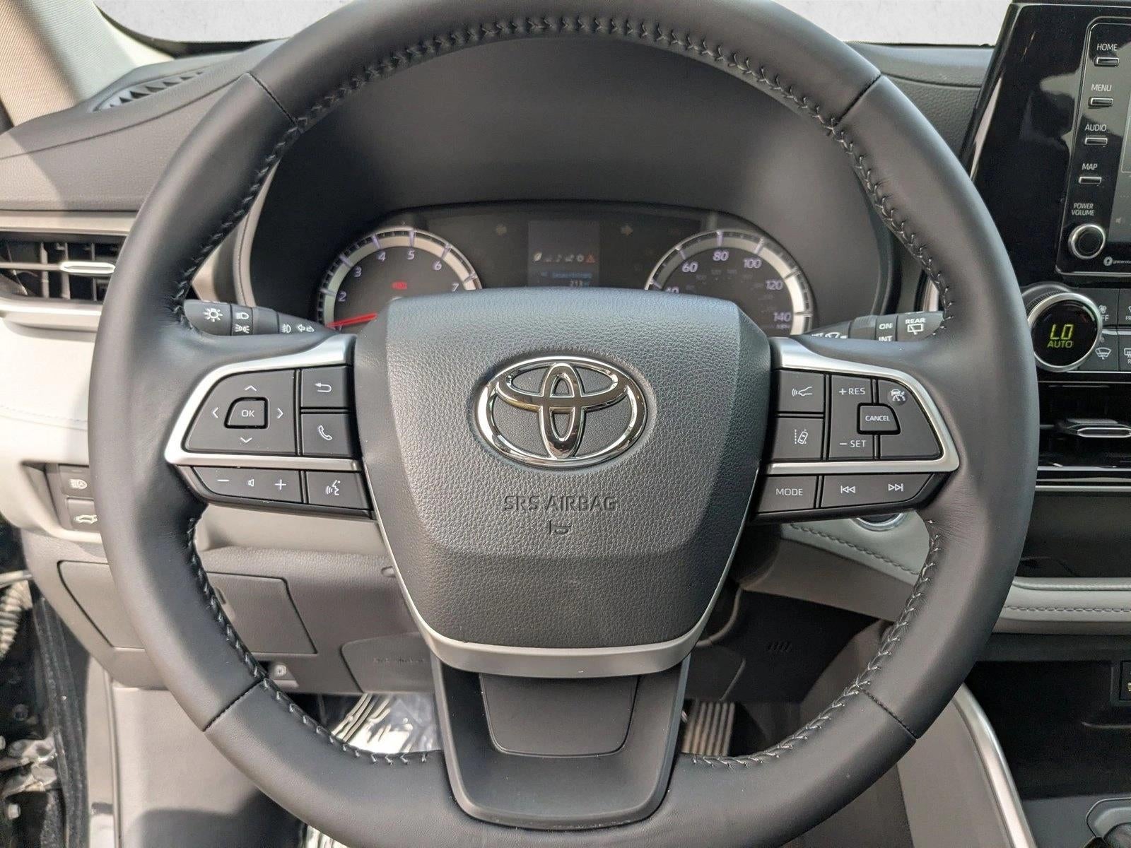 2022 Toyota Highlander LE