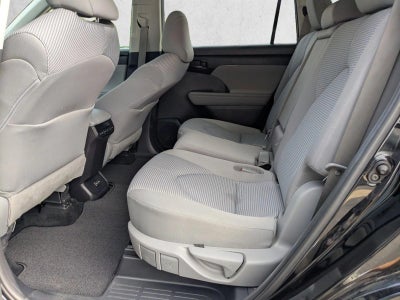 2022 Toyota Highlander LE