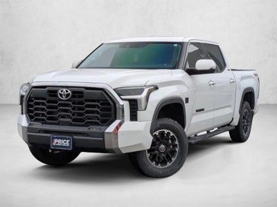 2022 Toyota Tundra 4WD SR5