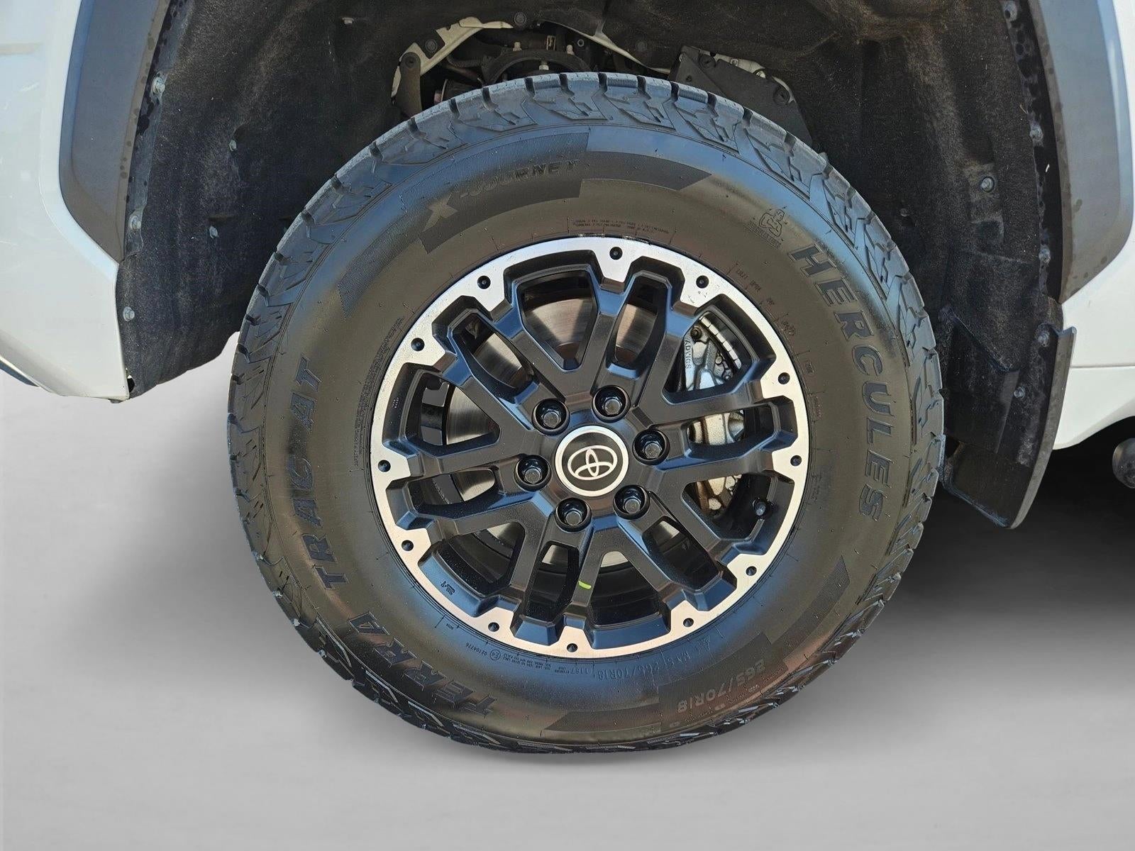 2022 Toyota Tundra 4WD SR5