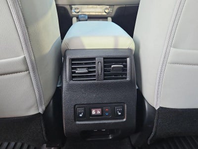 2025 Mitsubishi Outlander SEL