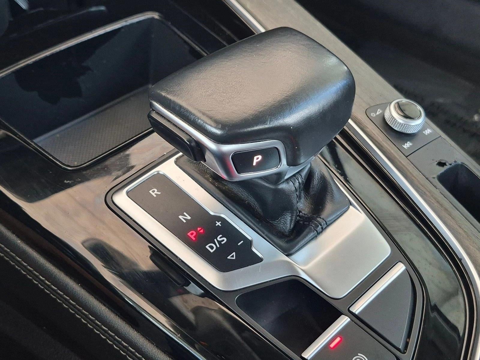 2021 Audi A4 Premium Plus 40 TFSI quattro S tronic