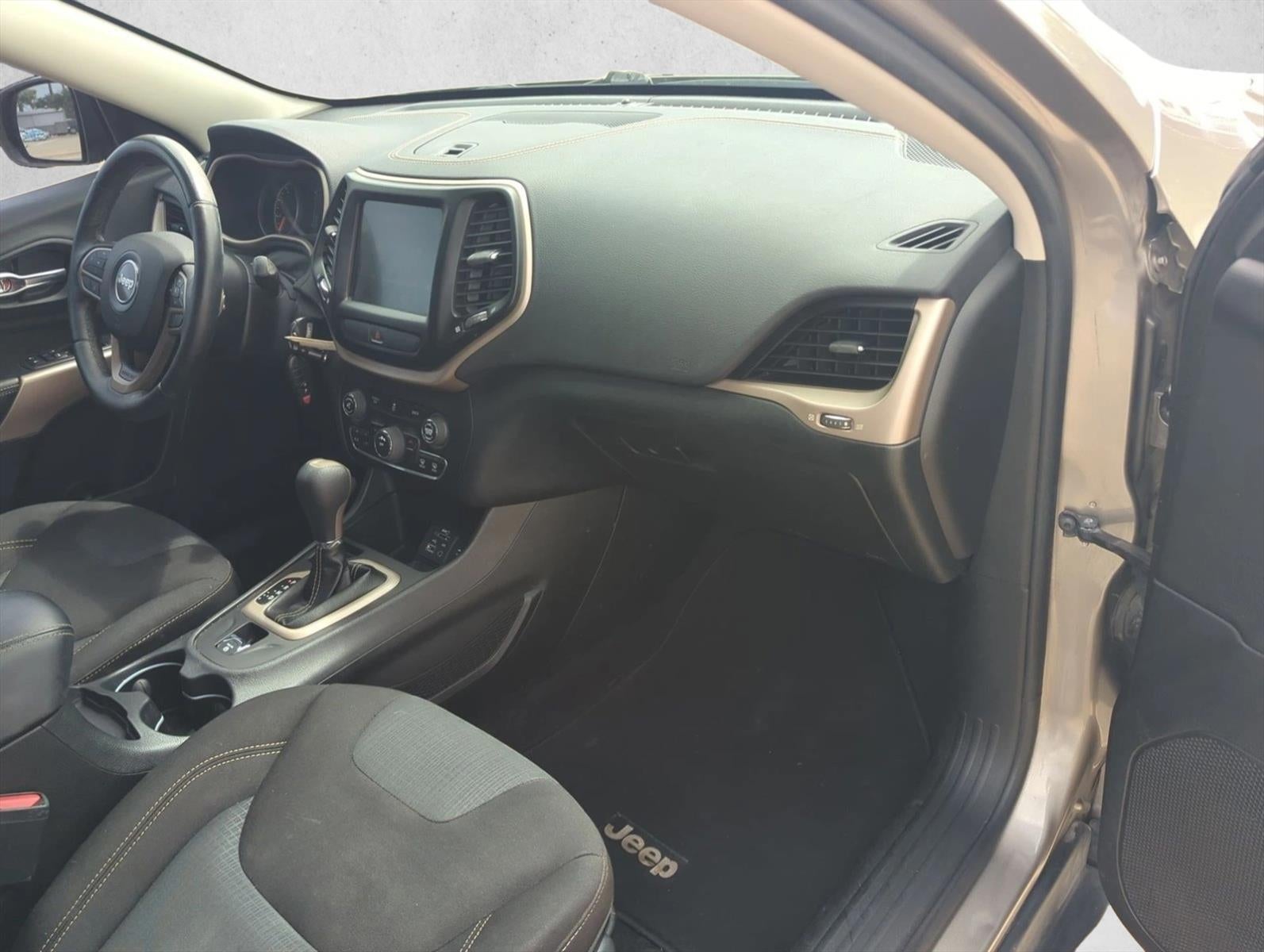2017 Jeep Cherokee Latitude FWD