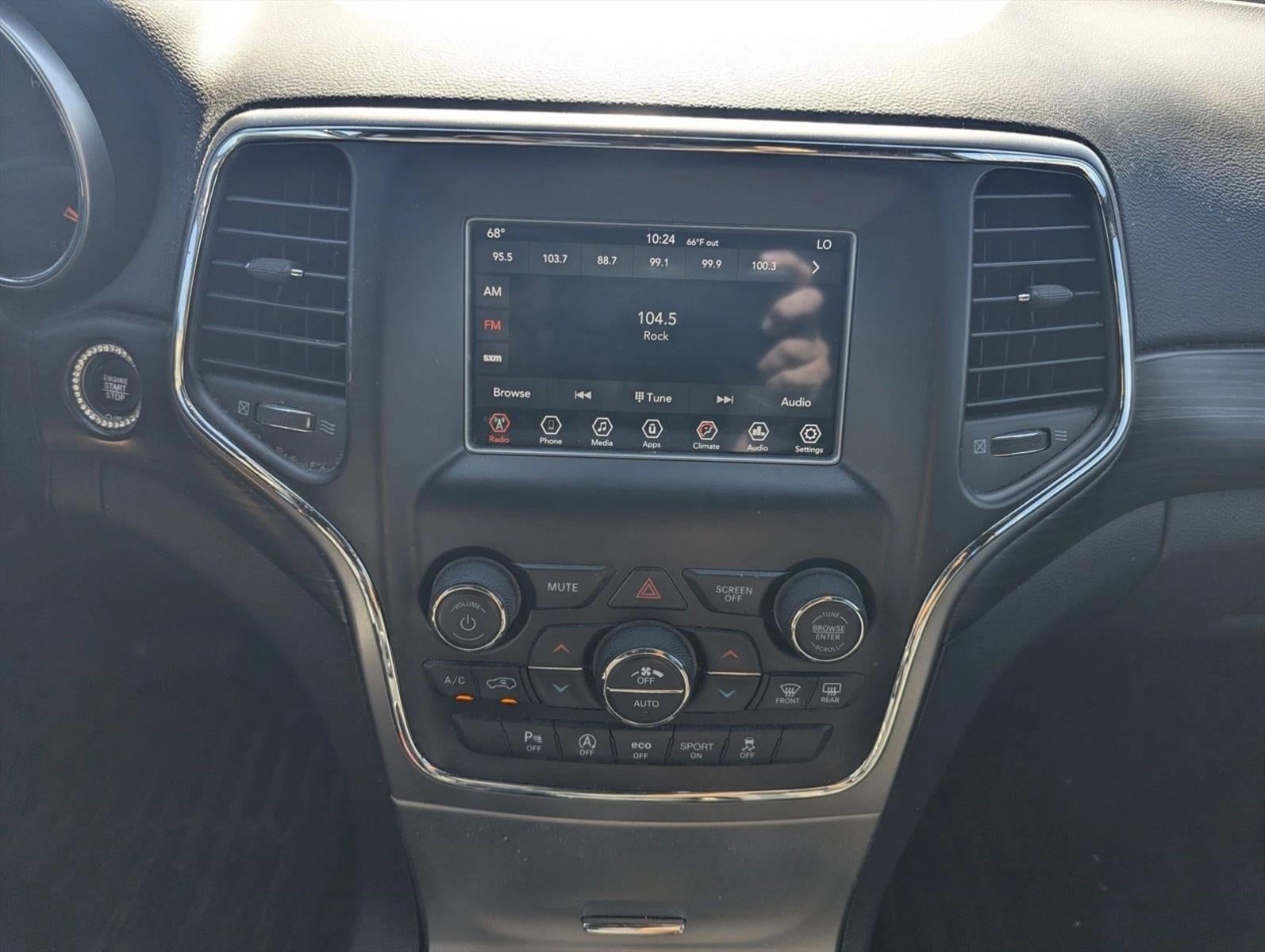 2020 Jeep Grand Cherokee Laredo E