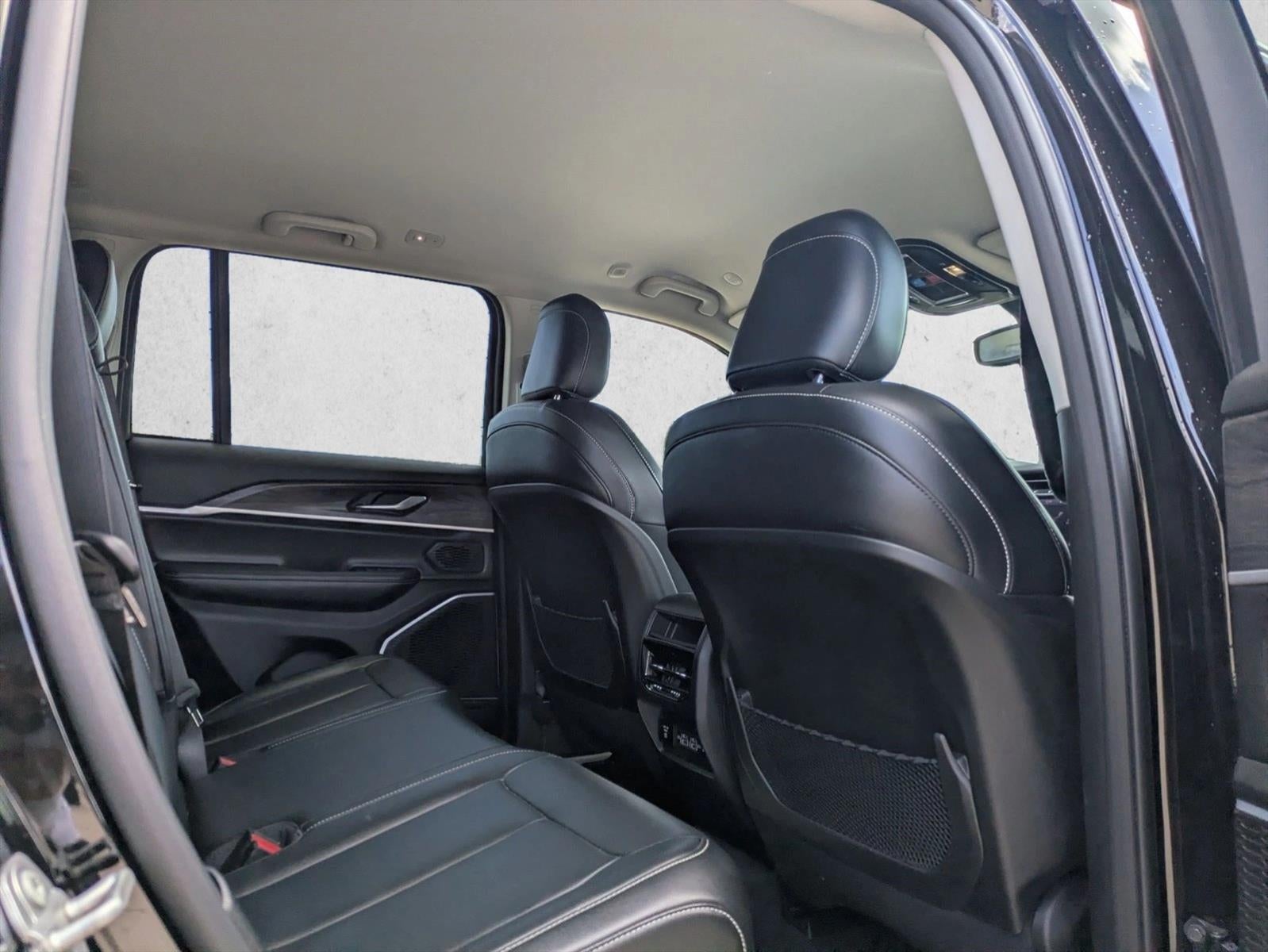 2022 Jeep Grand Cherokee Limited 4x2