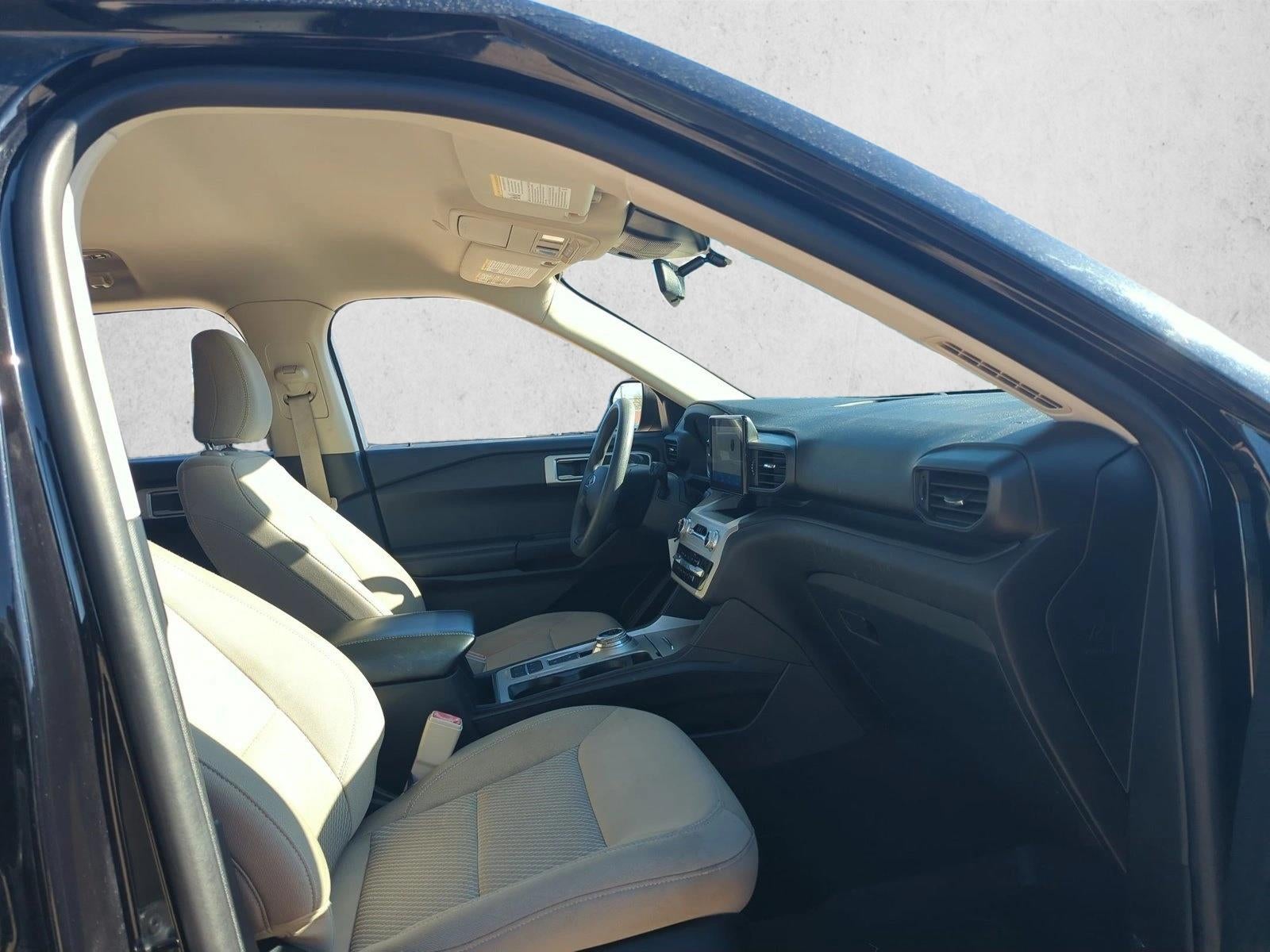 2021 Ford Explorer Base