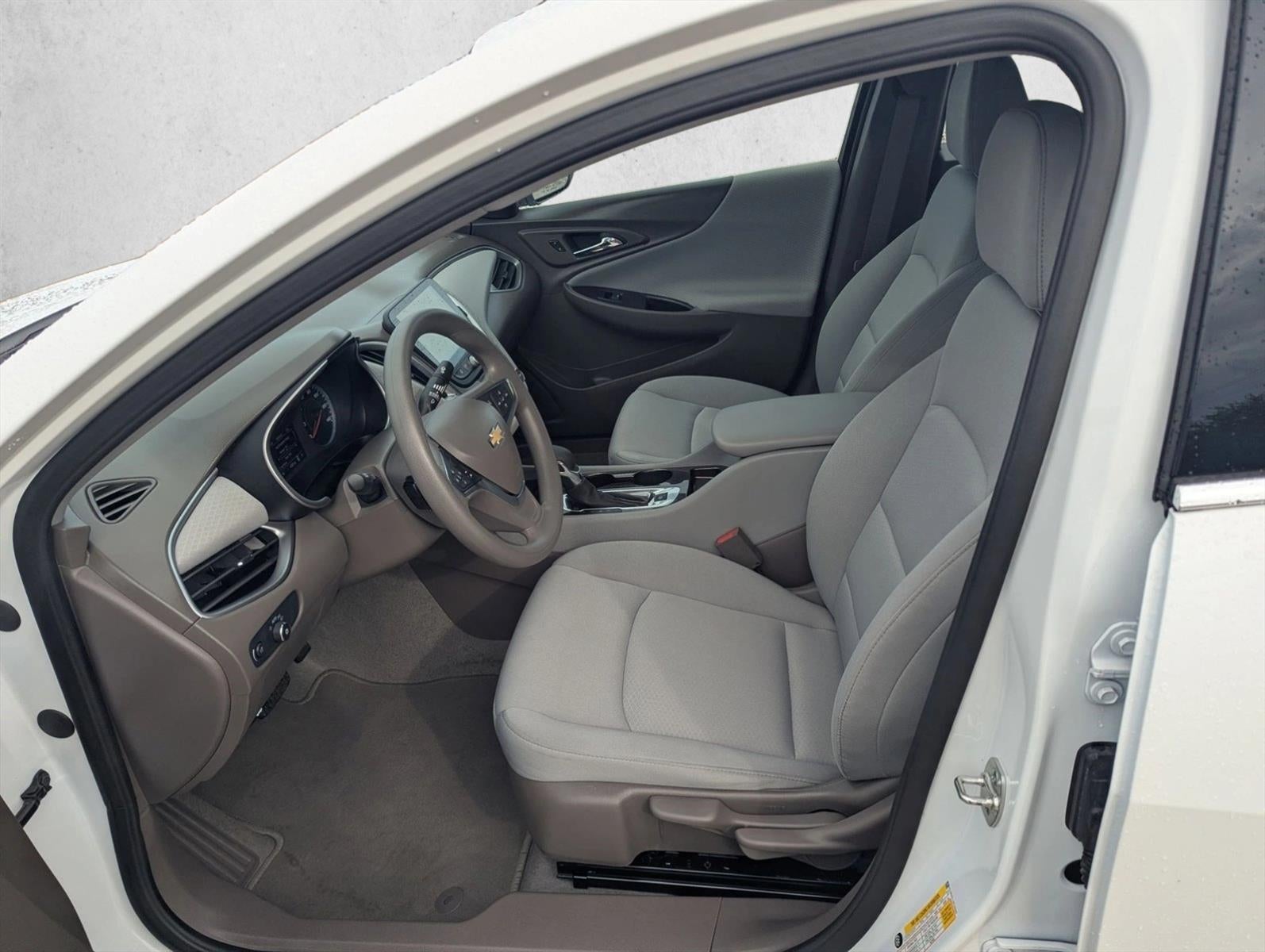 2025 Chevrolet Malibu LS