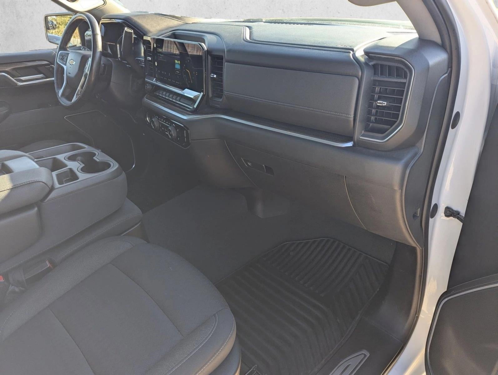 2022 Chevrolet Silverado 1500 LT (2FL)