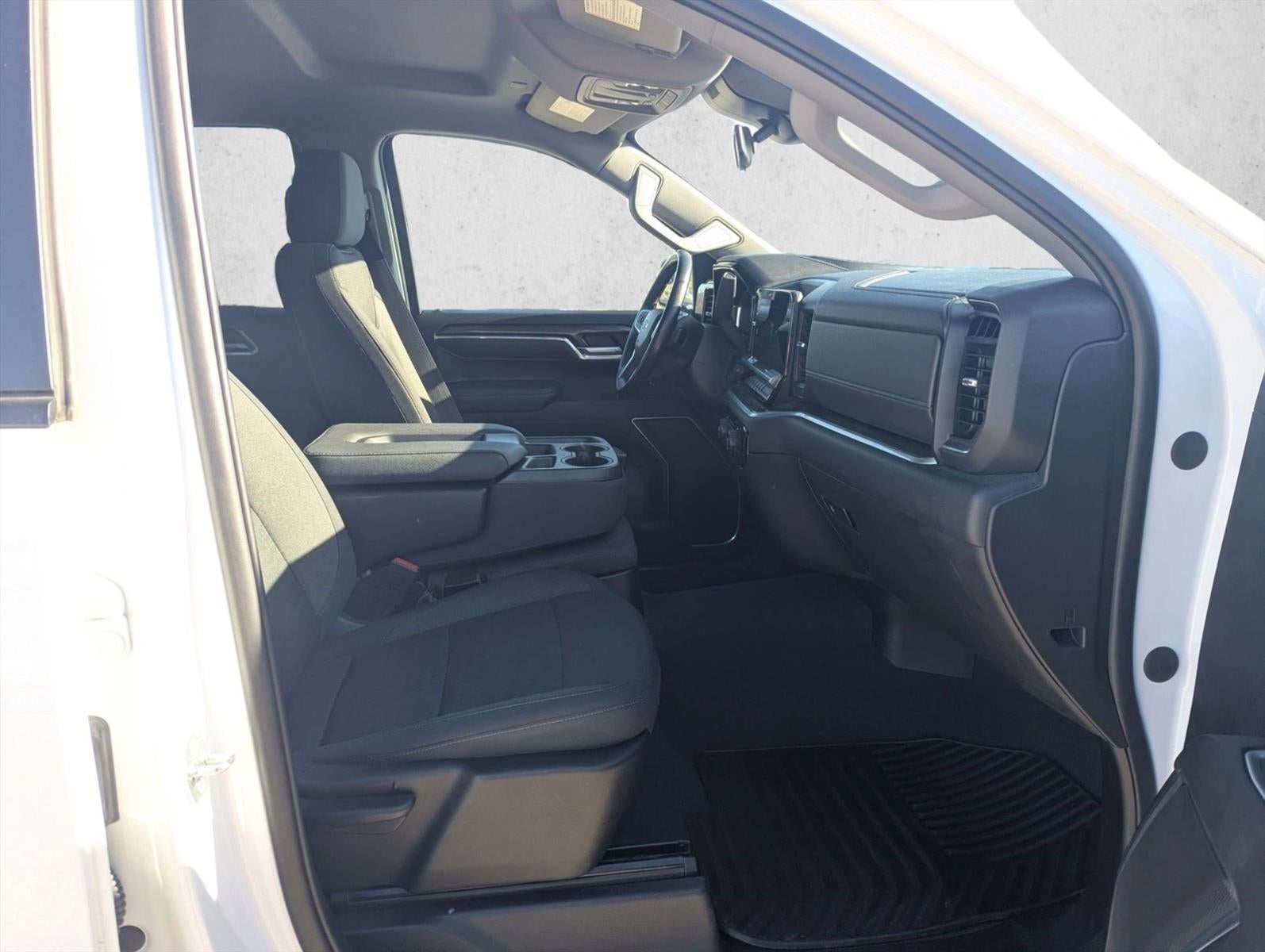 2022 Chevrolet Silverado 1500 LT (2FL)