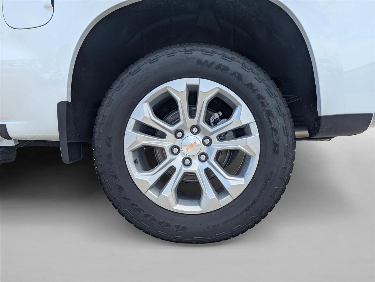 2026 Chevrolet Silverado 1500 LTZ - Photo 10