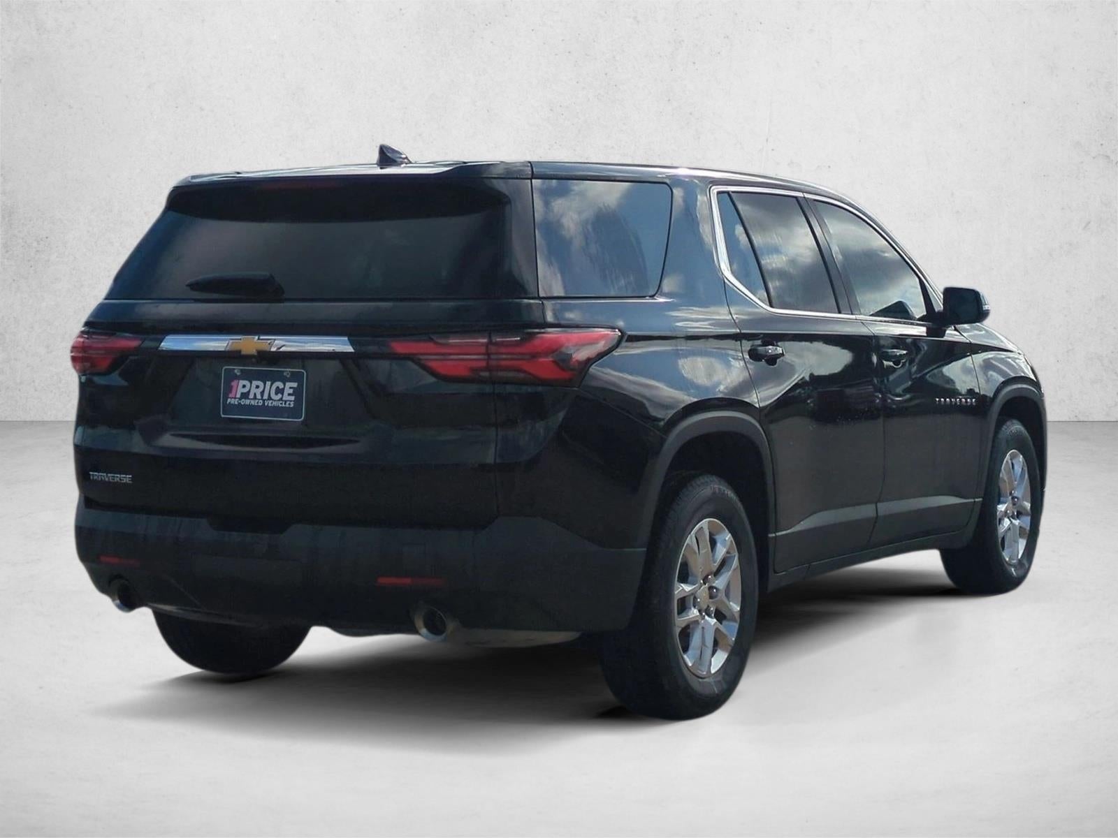 2023 Chevrolet Traverse LS