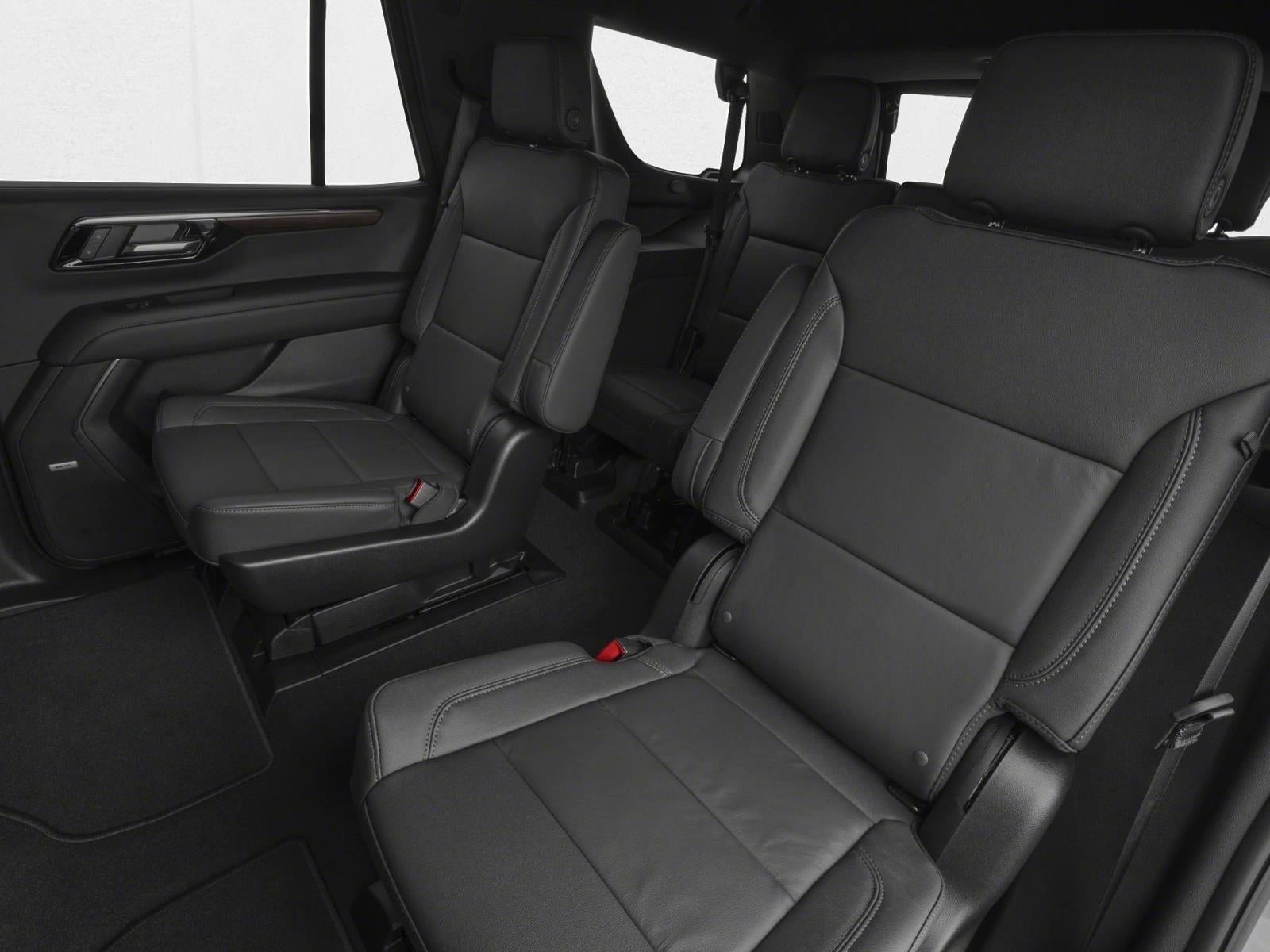 2027 Chevrolet Tahoe Z71 - Photo 9