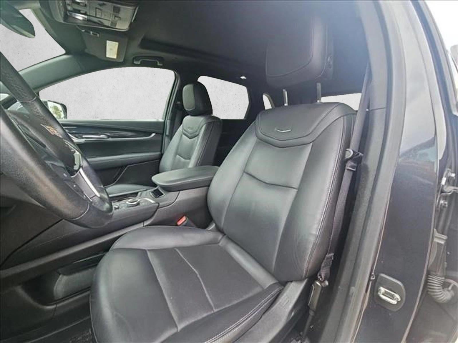 2023 Cadillac XT5 FWD Premium Luxury