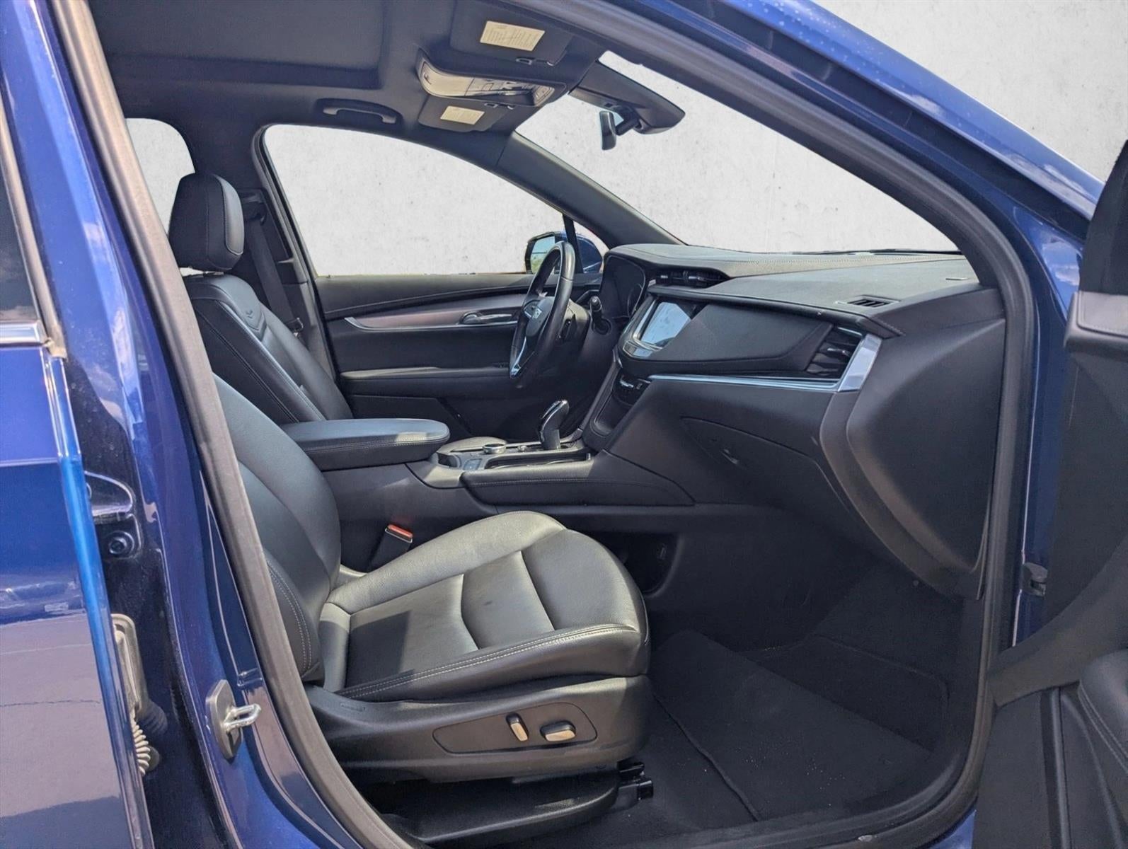 2023 Cadillac XT6 Luxury