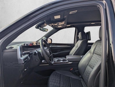 2025 Cadillac Escalade Sport Platinum