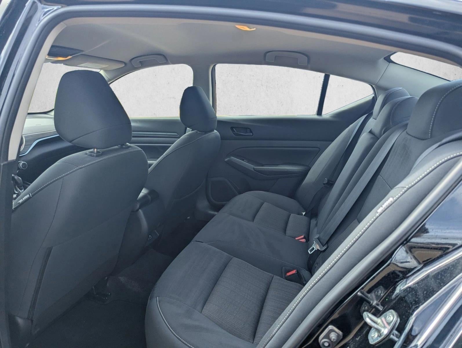 2025 Nissan Altima SV FWD