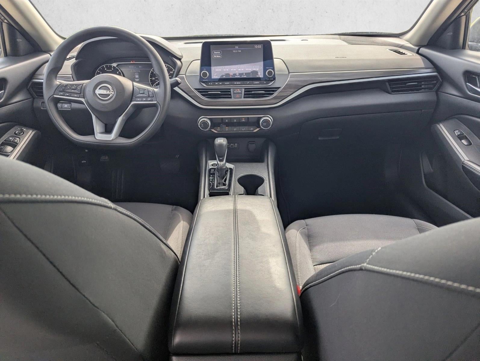 2025 Nissan Altima SV FWD