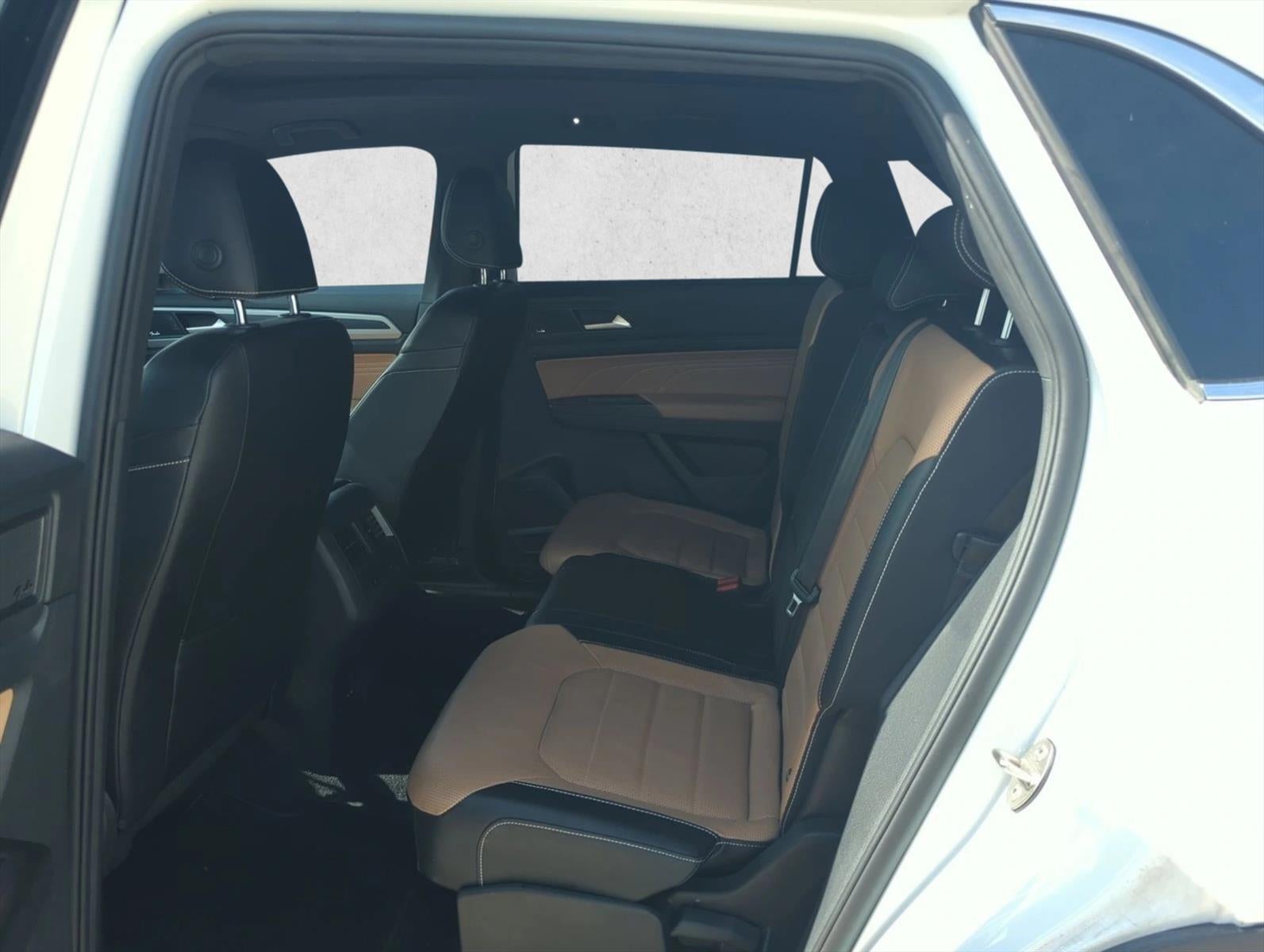 2022 Volkswagen Atlas Cross Sport SEL Premium R-Line - Photo 18