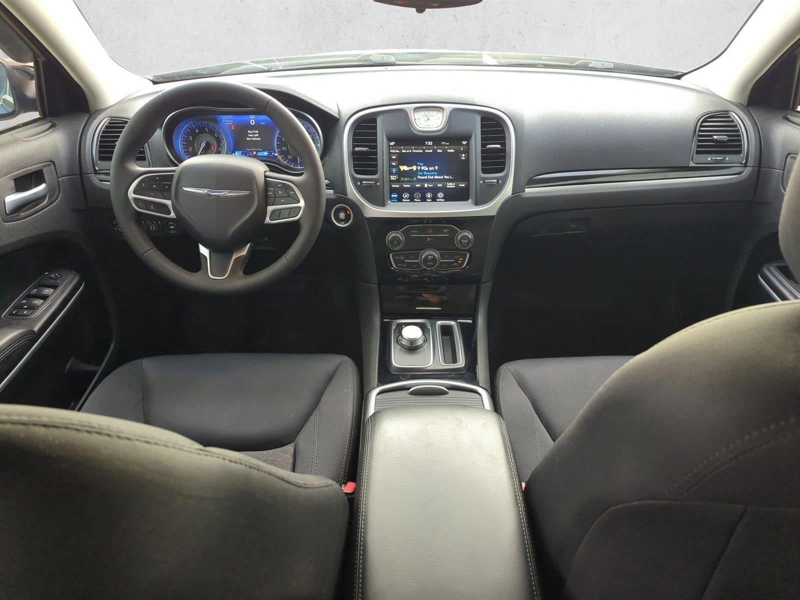 2023 Chrysler 300 Touring