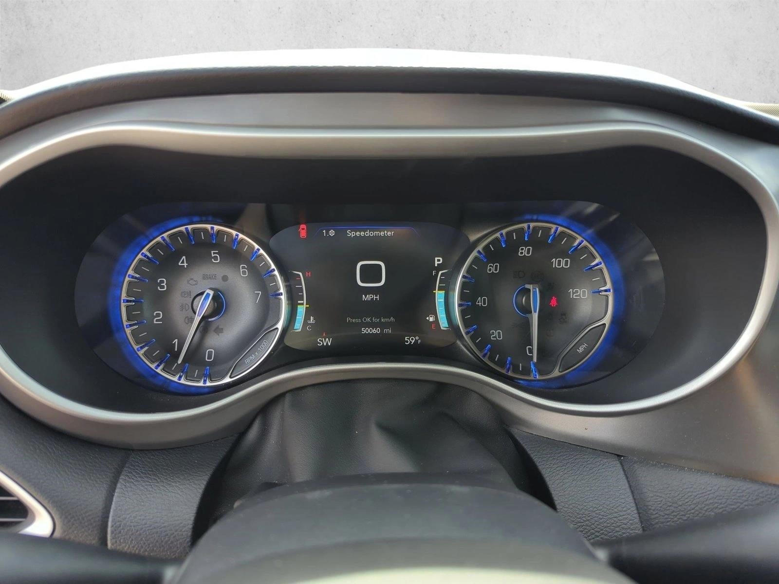 2025 Chrysler Pacifica Select