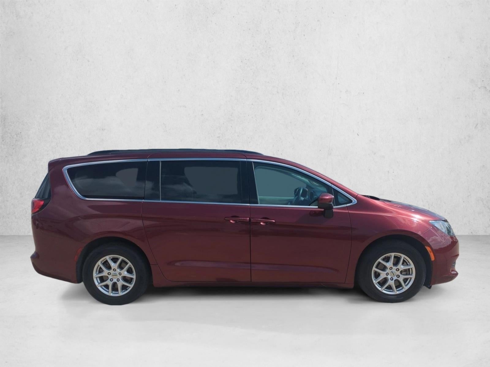 2021 Chrysler Voyager LXI