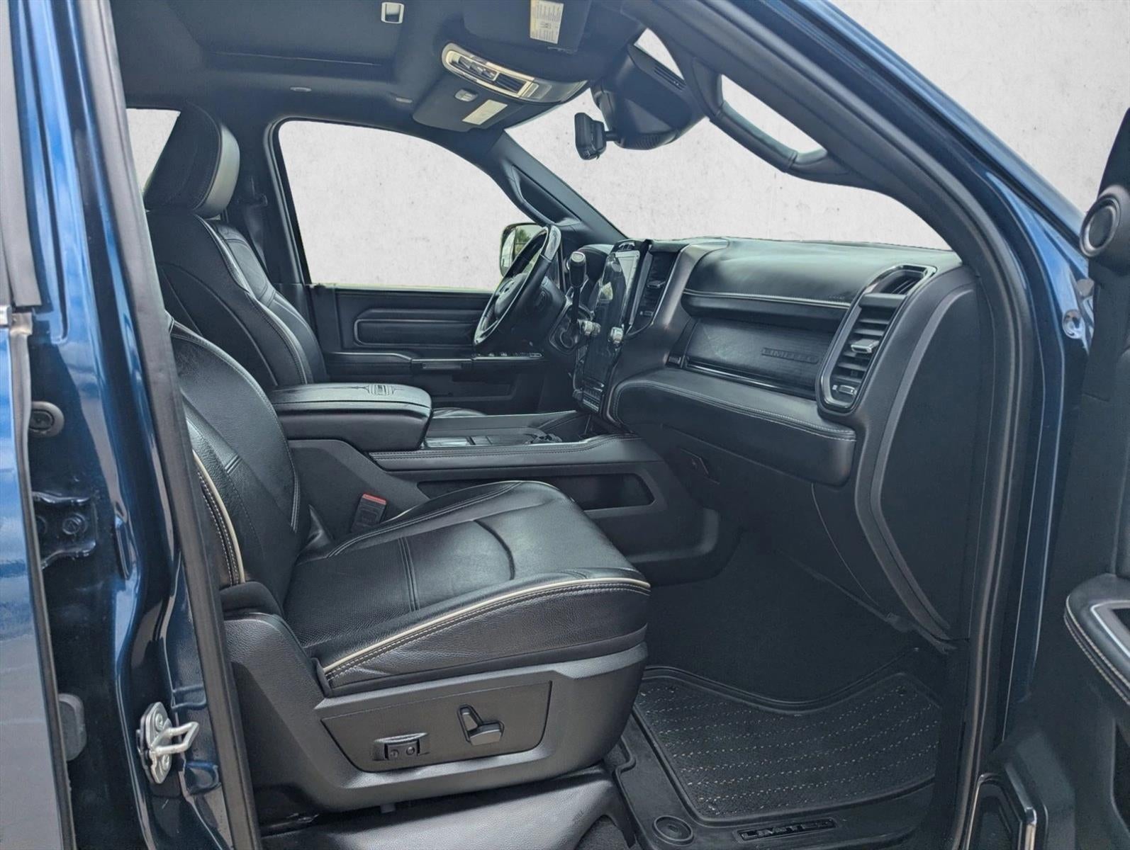 2022 RAM 2500 Limited Crew Cab 4x4 6'4" Box