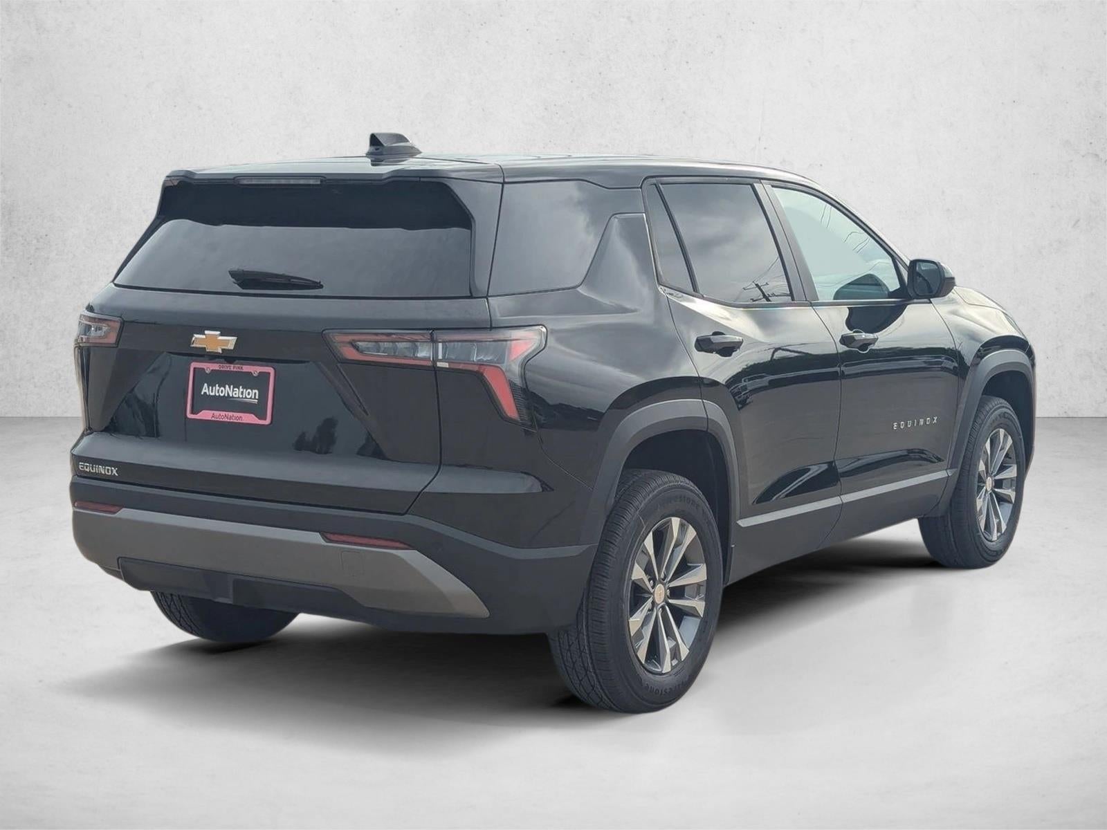 2027 Chevrolet Equinox FWD LT