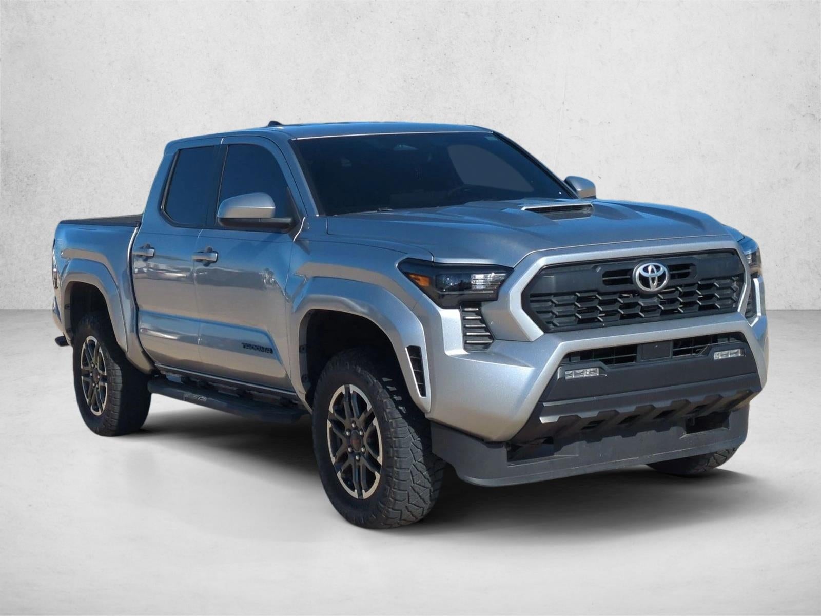 2025 Toyota Tacoma 2WD SR5