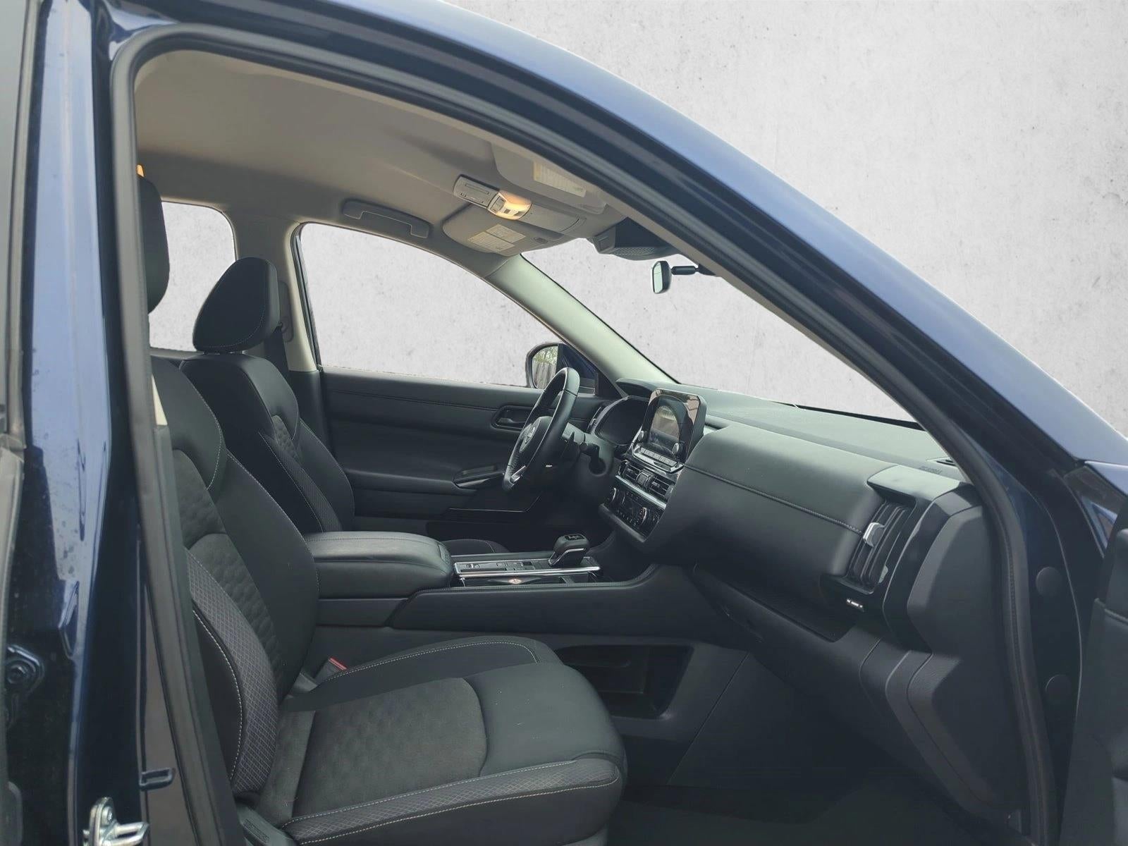 2025 Nissan Pathfinder SV FWD