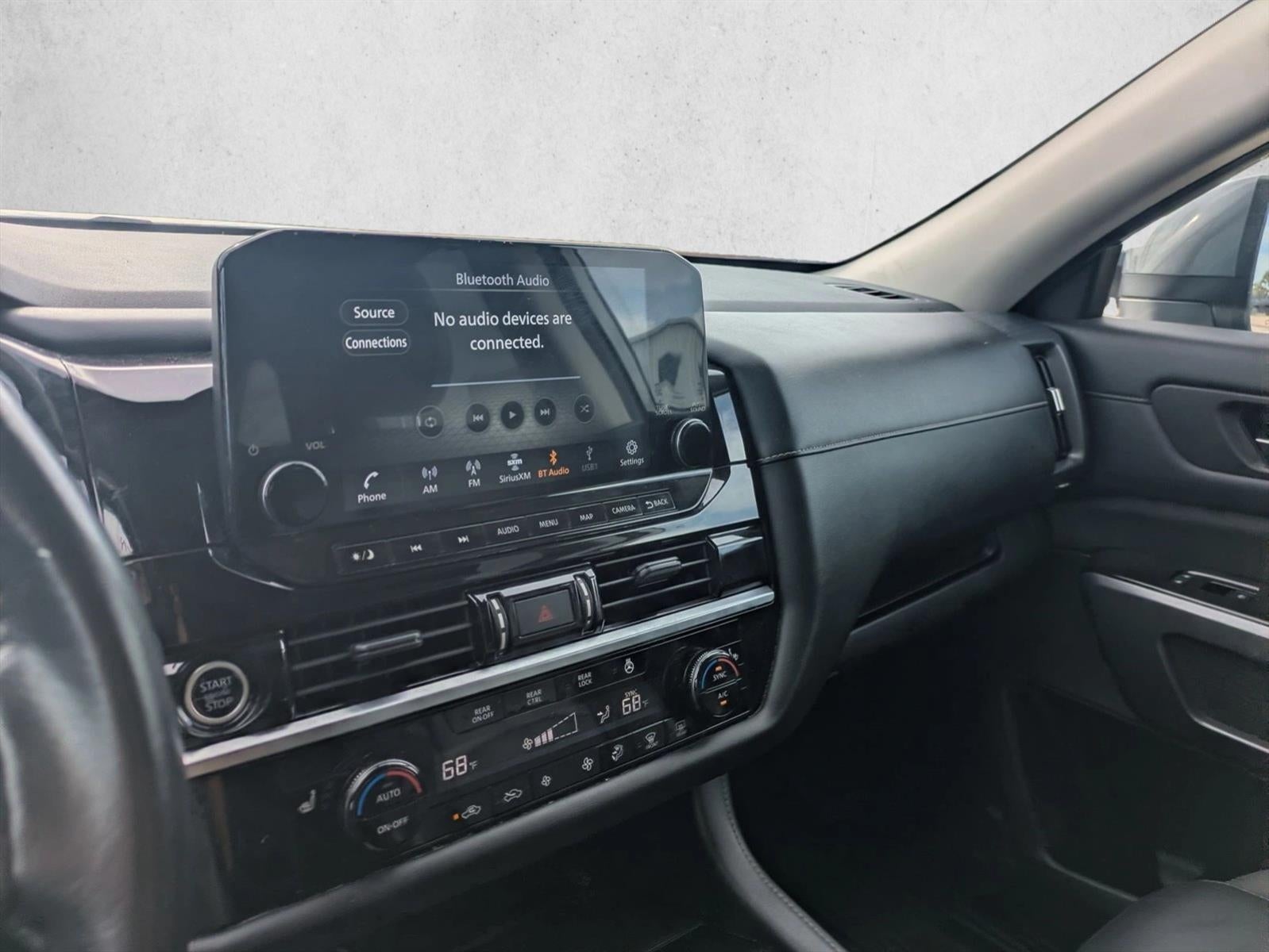 2023 Nissan Pathfinder SL FWD