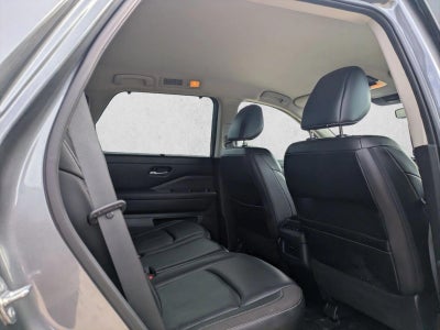 2023 Nissan Pathfinder SL FWD