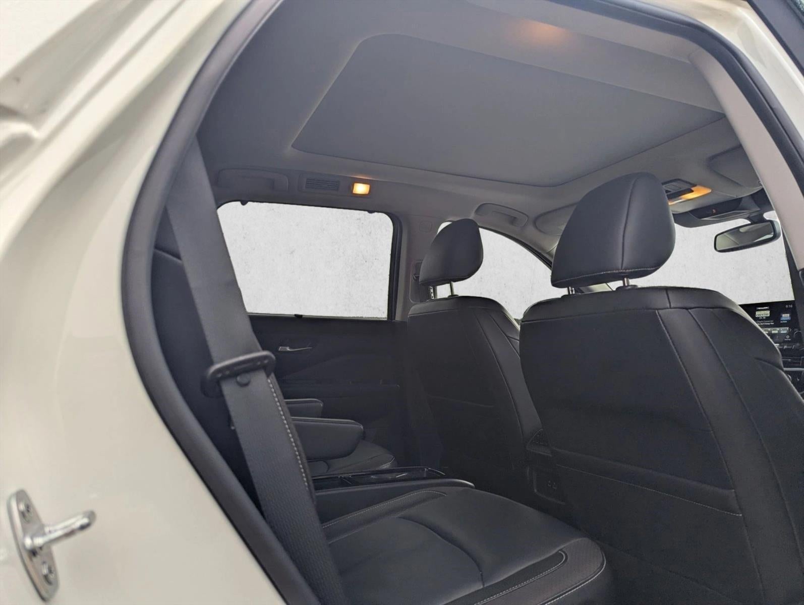 2022 Nissan Pathfinder SL 2WD